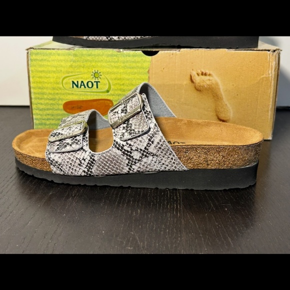 Naot Santa Barbara Cobra Snakeprint Sandals Grey/White Womans EU 38/US 7-7.5 - Picture 6 of 15
